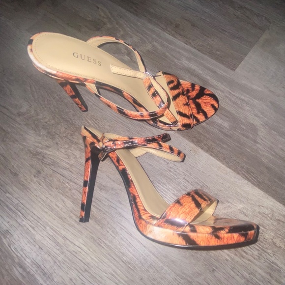 Guess Tarena Strappy Heels in Animal Print size 8M - Picture 3 of 14